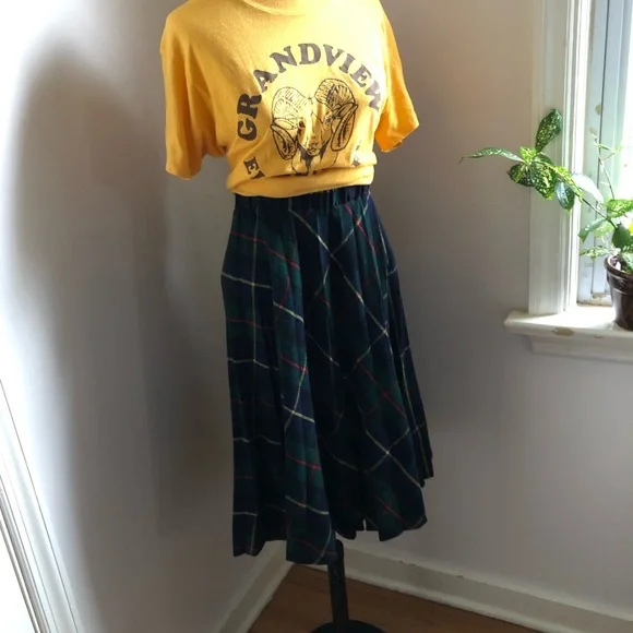 Vintage Eccobay Moody Green Holiday Plaid Wool Blend Skirt - Picture 3 of 10